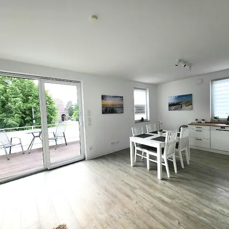 Seeblick - Direkt Am Hafen * Grossraeschen